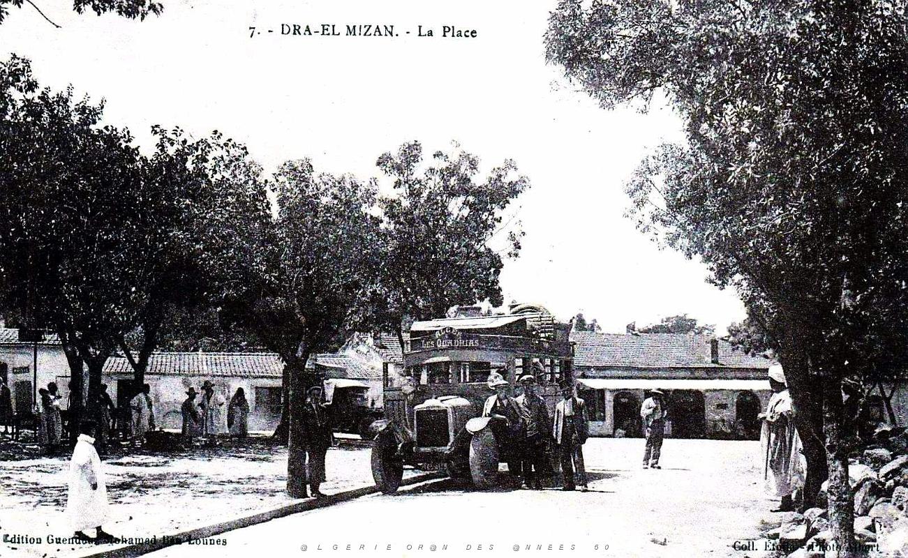 1651- Dra-el-Mizan - La Place.jpg